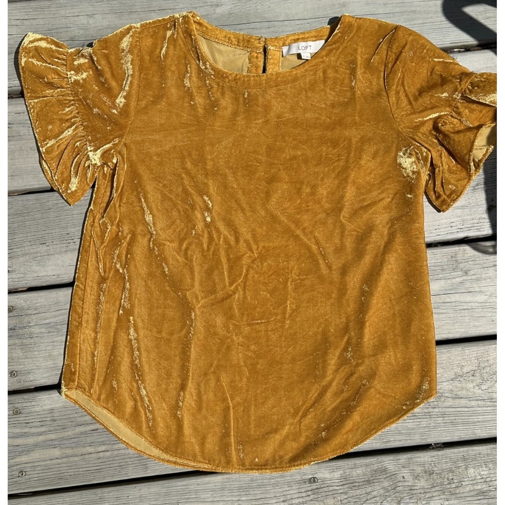 LOFT Women's M Mustard Gold Crushed Velvet Ruffle Sleeve‎ Blouse